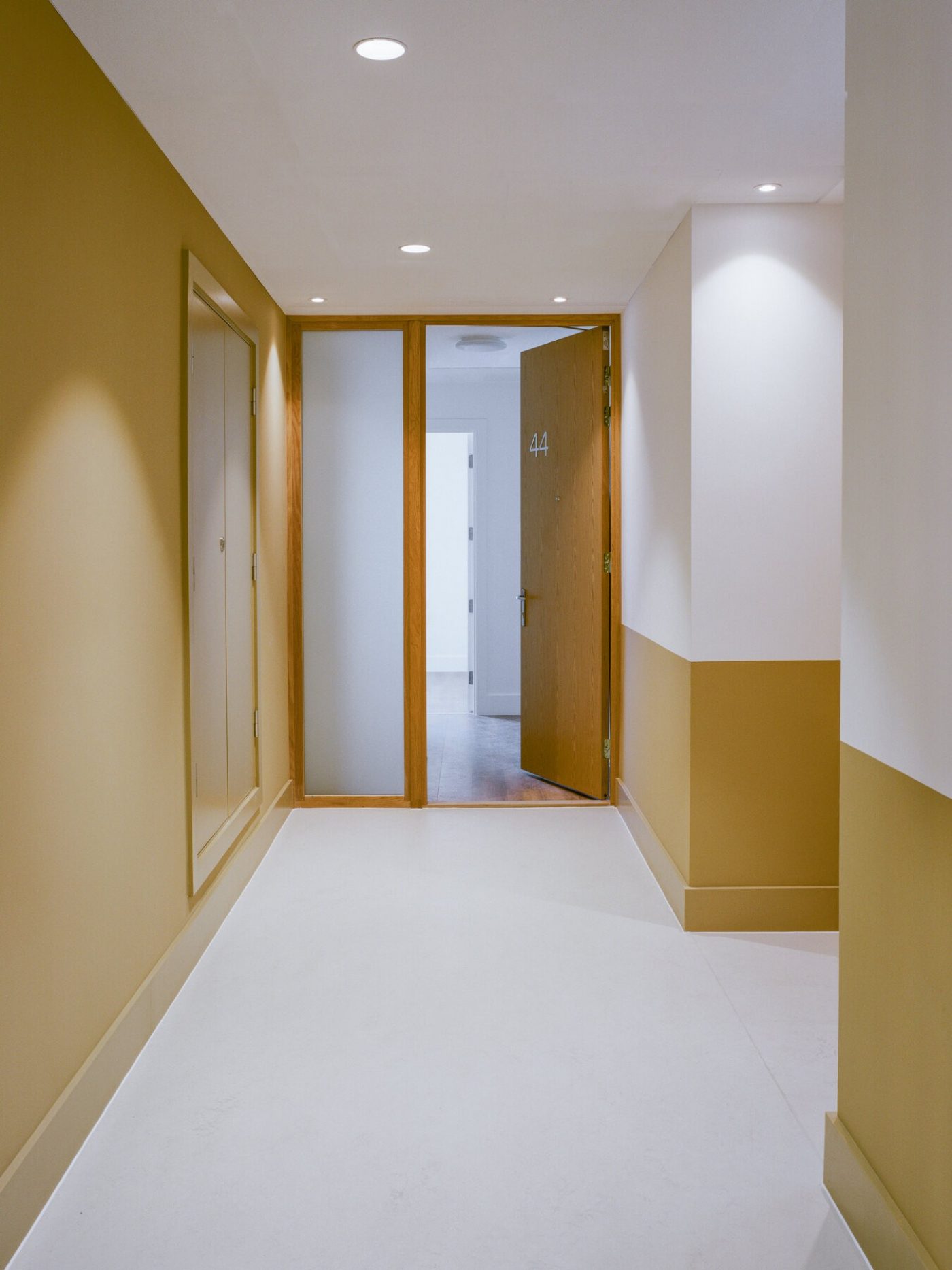 1222 Daventry House Mae09