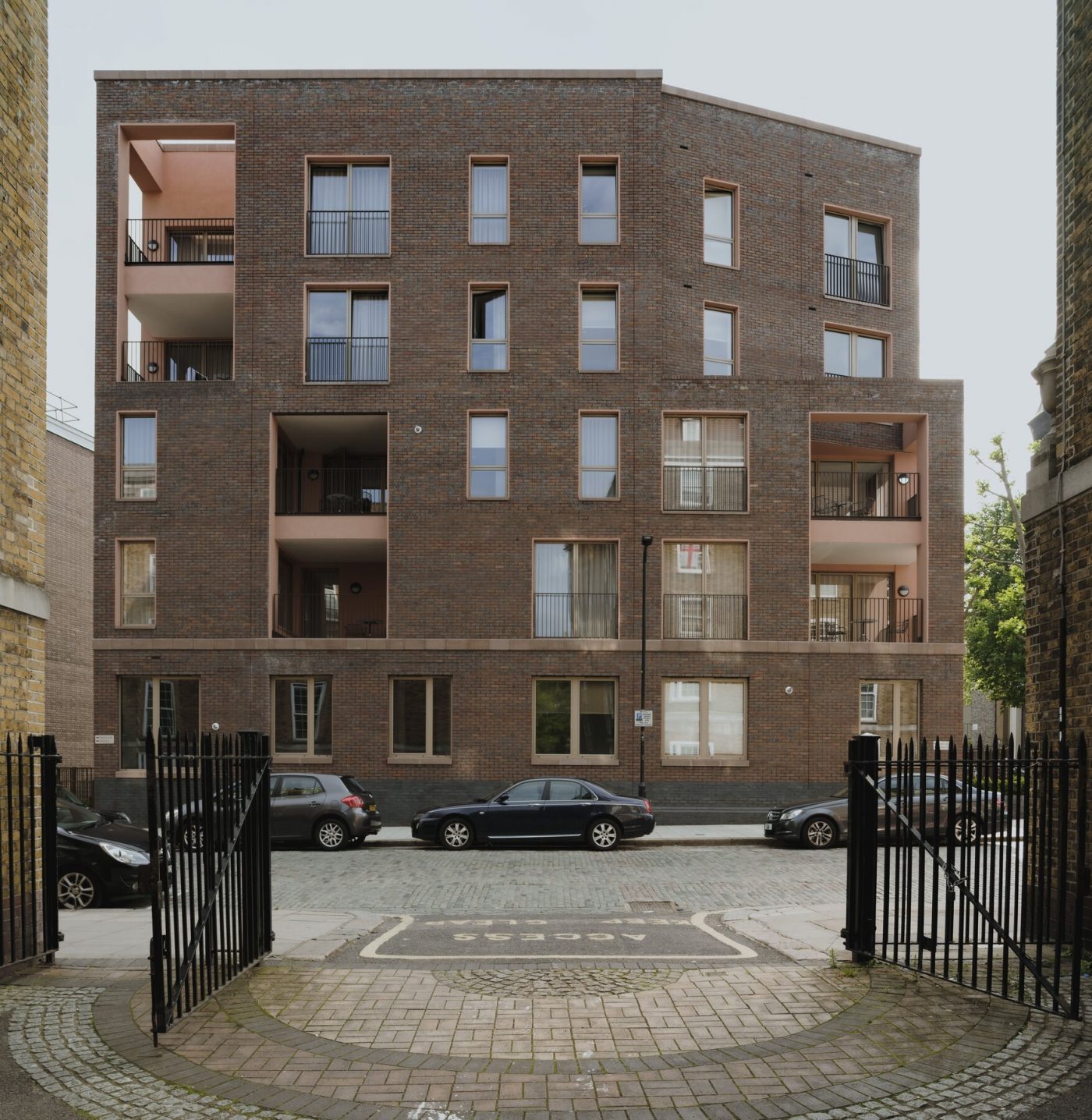 1328 N384 Kentmere Mae Architects