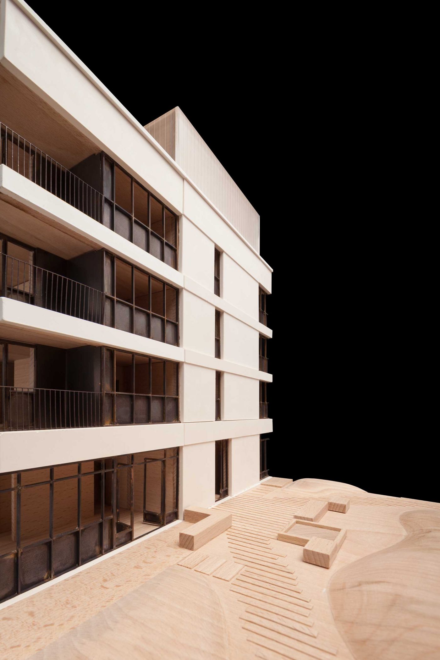 151202  Mae  Strand East N12